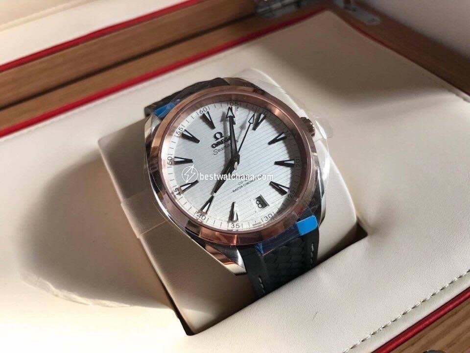 IMG_9085 Omega Seamaster Aqua Terra Mens watch Unisex Automatic Gold Steel 220.22.41.21.02.001 Replica 2