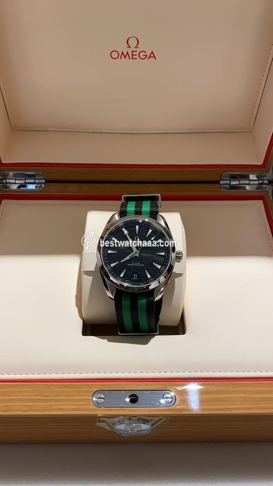 IMG_9085 Omega Seamaster Aqua Terra Mens watch Unisex Automatic Steel 220.12.41.21.01.002 Replica 2