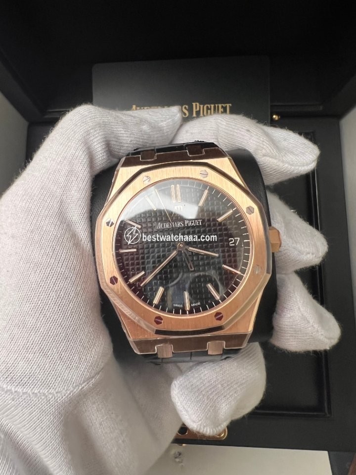 IMG_9085 Audemars Piguet Royal Oak Mens watch Unisex Automatic Rose gold 15500OR.OO.D002CR.01 Replica 2