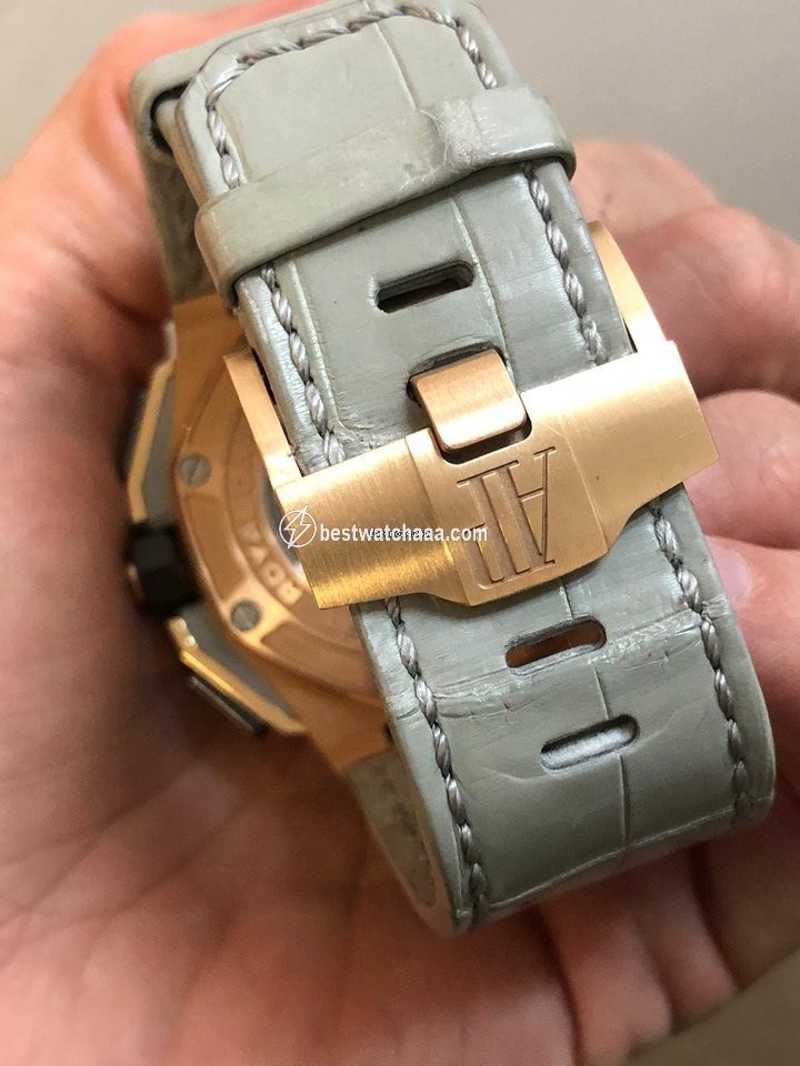IMG_9085 Audemars Piguet Royal Oak Offshore Chronograph Mens watch Unisex Automatic Rose gold 26210OI.OO.A109CR.01 Replica 2