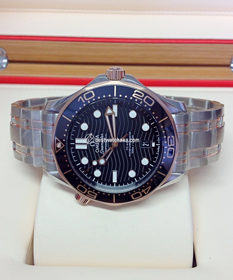 IMG_9085 Omega Seamaster Diver 300 M Mens watch Unisex Automatic Gold Steel 210.20.42.20.01.001 Replica 2