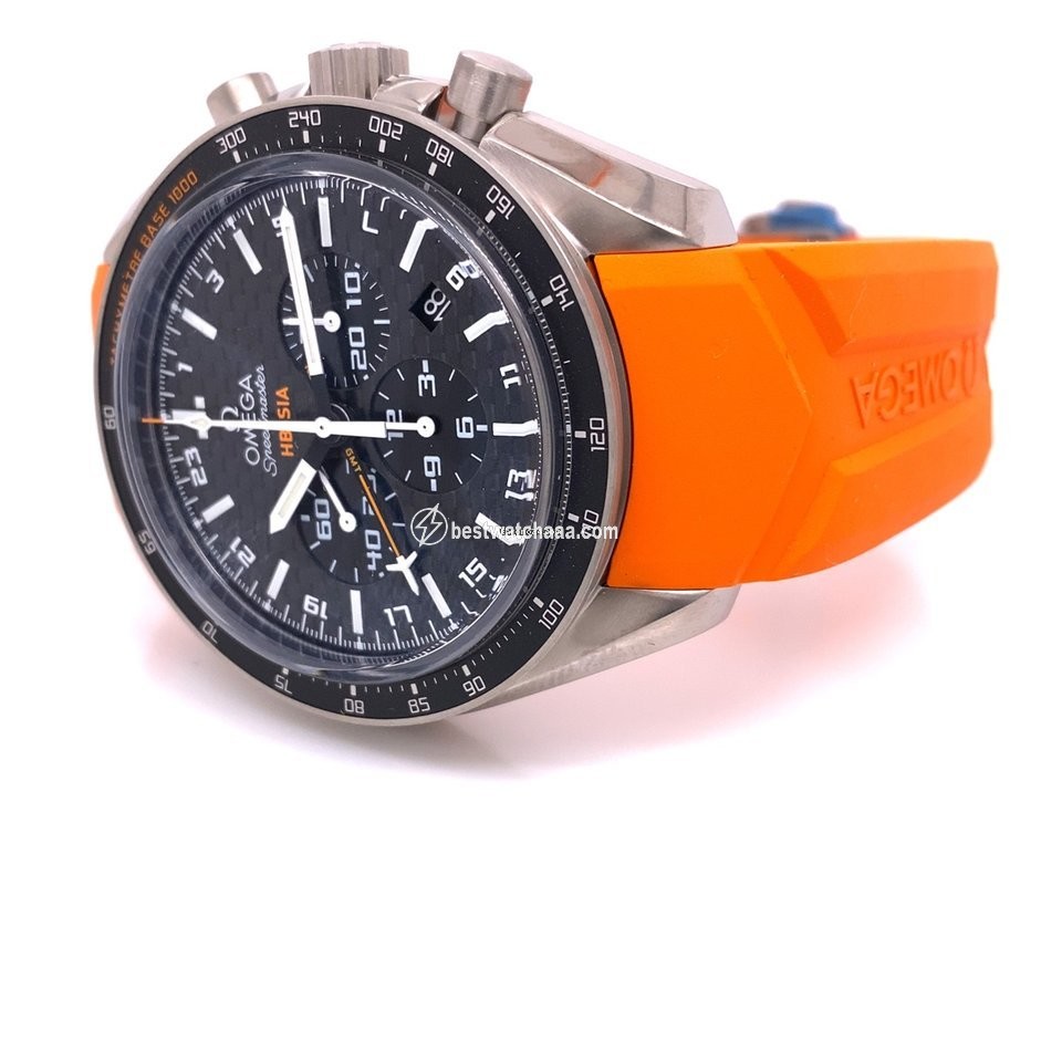 IMG_9085 Omega Speedmaster HB-SIA Mens watch Unisex Automatic Titanium 321.92.44.52.01.003 Replica 2