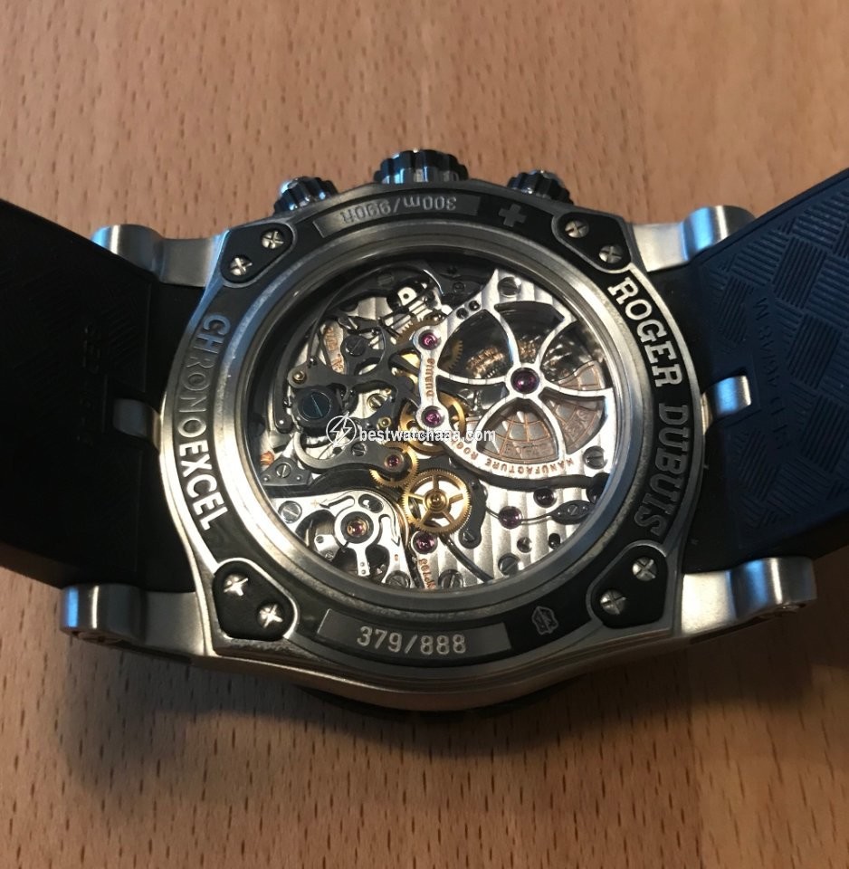 IMG_9085 Roger Dubuis Easy Diver Mens watch Unisex Automatic Steel RDDBSE0282 Replica 2