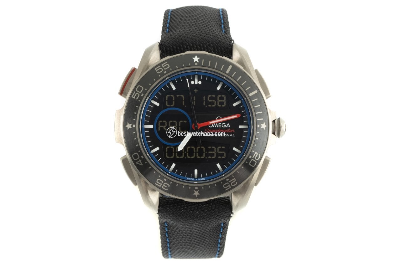 IMG_9085 Omega Speedmaster Skywalker X-33 Mens watch Unisex Quartz Ceramic 318.92.45.79.01.001 Replica 2