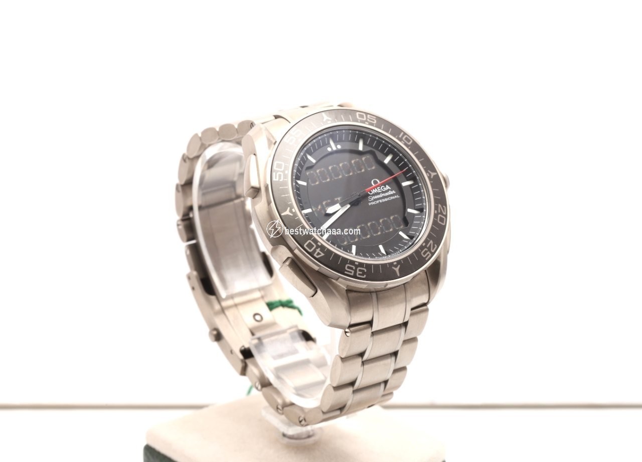 IMG_9085 Omega Speedmaster Skywalker X-33 Mens watch Unisex Quartz Titanium 318.90.45.79.01.001 Replica 2