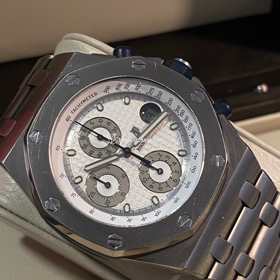 IMG_9085 Audemars Piguet Royal Oak Offshore Chronograph Mens watch Unisex Automatic Titanium 25721TI Replica 2