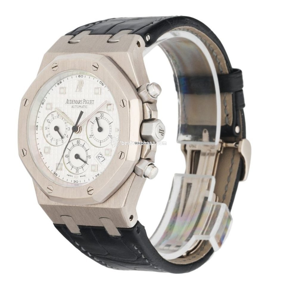 IMG_9085 Audemars Piguet Royal Oak Chronograph Mens watch Unisex Automatic White gold 26022BC Replica 2