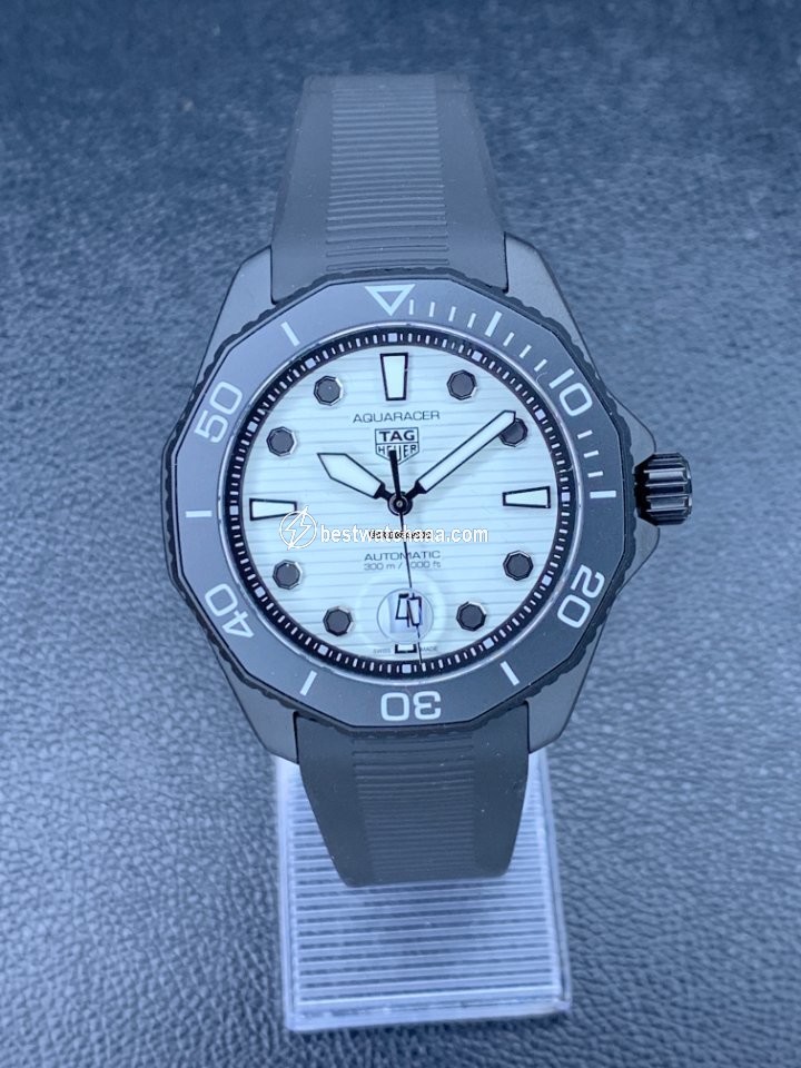 IMG_9085 TAG Heuer Aquaracer 300M Mens watch Unisex Automatic Steel WBP201D.FT6197 Replica 2