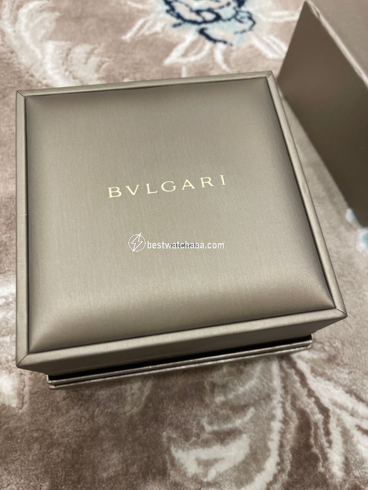 IMG_9085 Bulgari Lucea Womens watch Quartz Gold Steel 102194 Replica 2