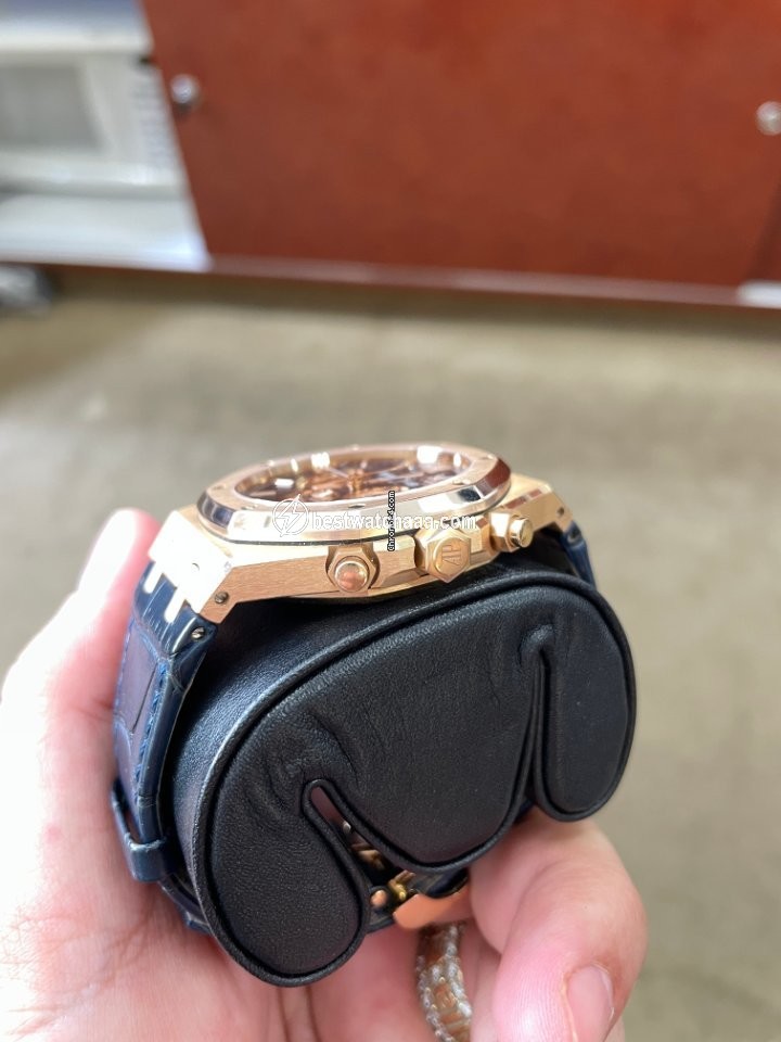 IMG_9085 Audemars Piguet Royal Oak Chronograph Mens watch Unisex Automatic Rose gold 26331OR.OO.D315CR.01 Replica 2