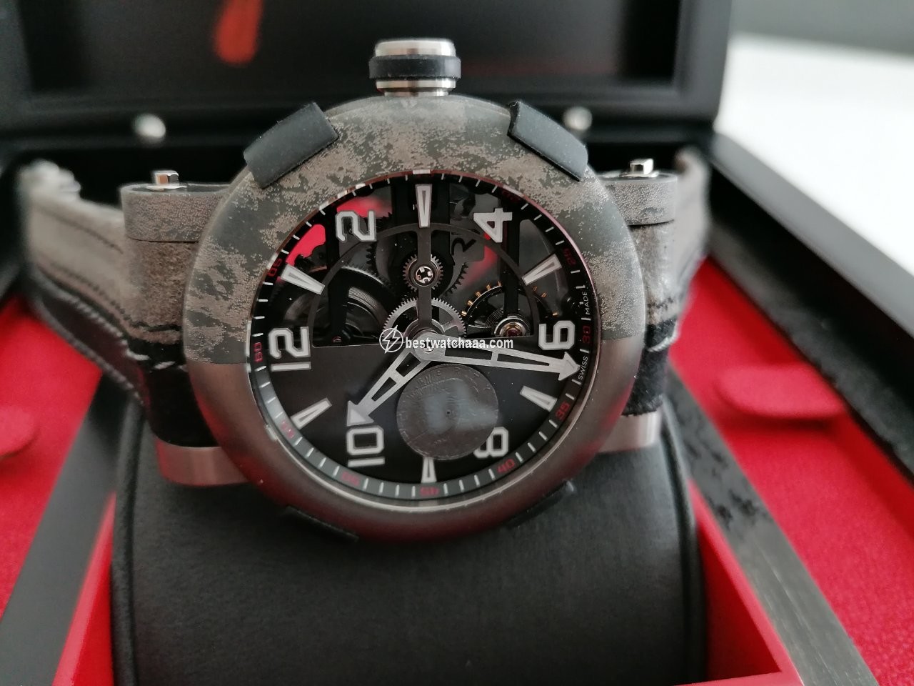 IMG_9085 Romain Jerome Mens watch Unisex Manual winding Titanium 1C45S.TTTR.5023.AR.TWF18 Replica 2