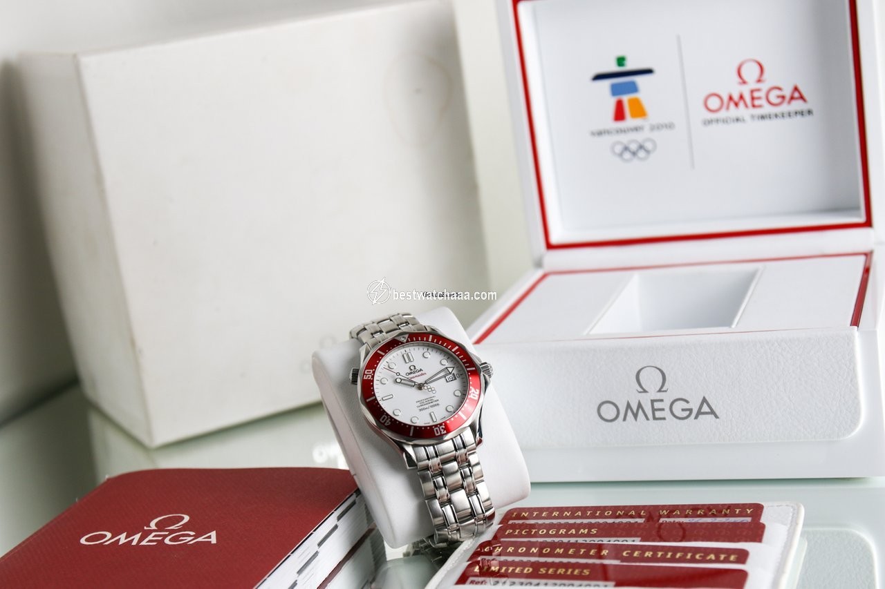 IMG_9085 Omega Seamaster Diver 300 M Mens watch Unisex Automatic Steel 212.30.41.20.04.001 Replica 2