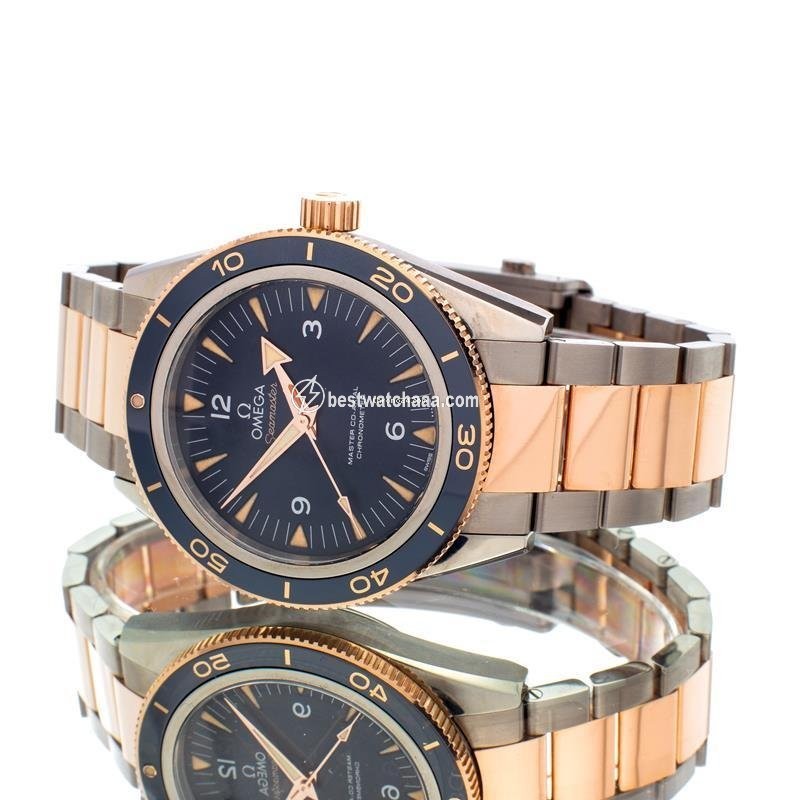 IMG_9085 Omega Seamaster 300 Mens watch Unisex Automatic Titanium 233.60.41.21.03.001 Replica 2