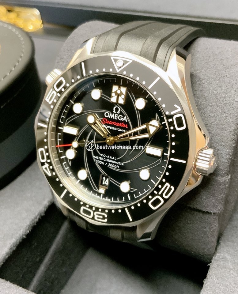 IMG_9085 Omega Seamaster Diver 300 M Mens watch Unisex Automatic Steel 210.22.42.20.01.004 Replica 2