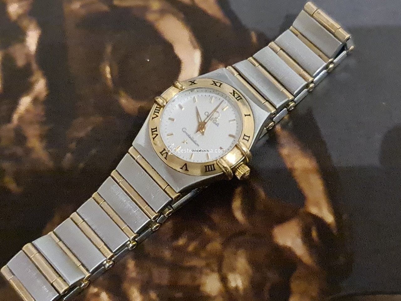 IMG_9085 Omega Constellation Ladies Womens watch Quartz Gold Steel 1202.30.00 Replica 2