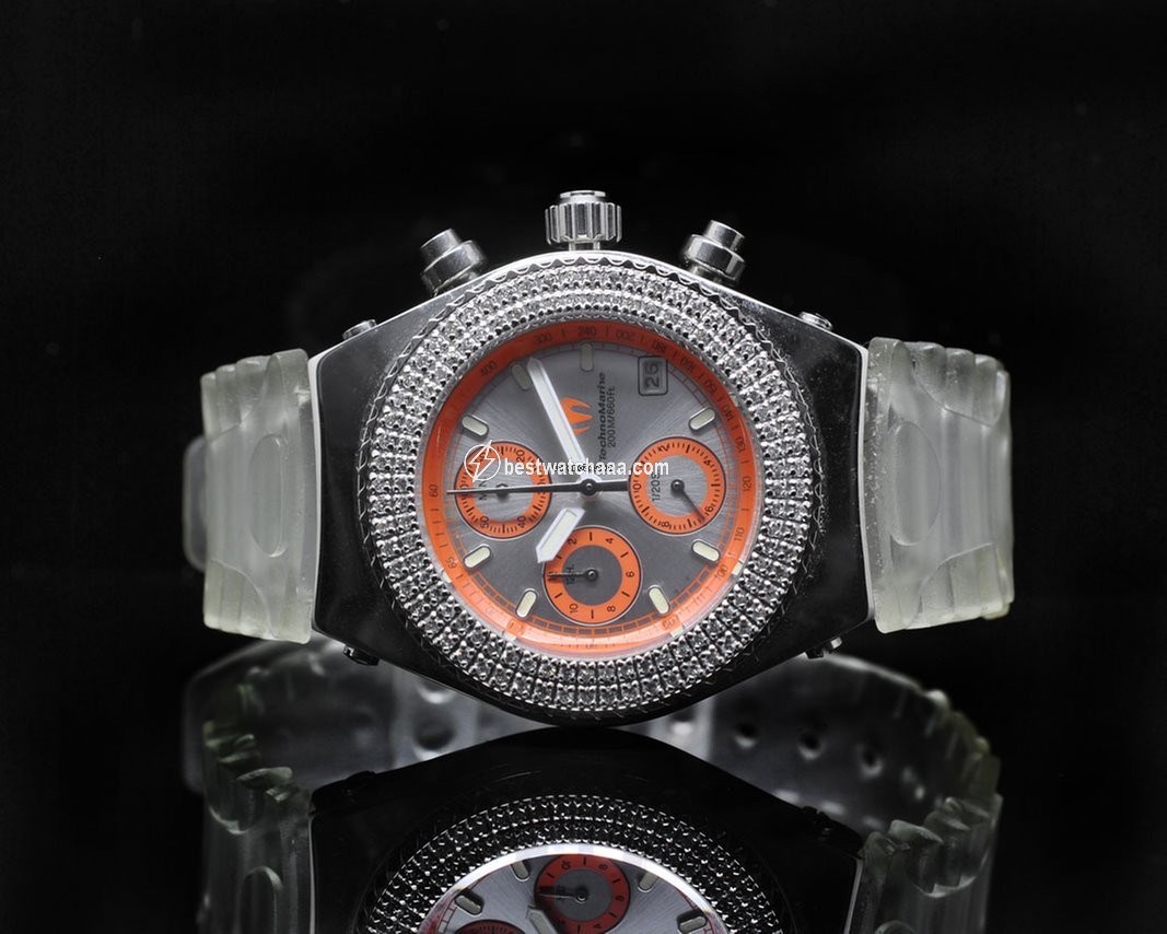 IMG_9085 Technomarine Steel 21943 Replica 2