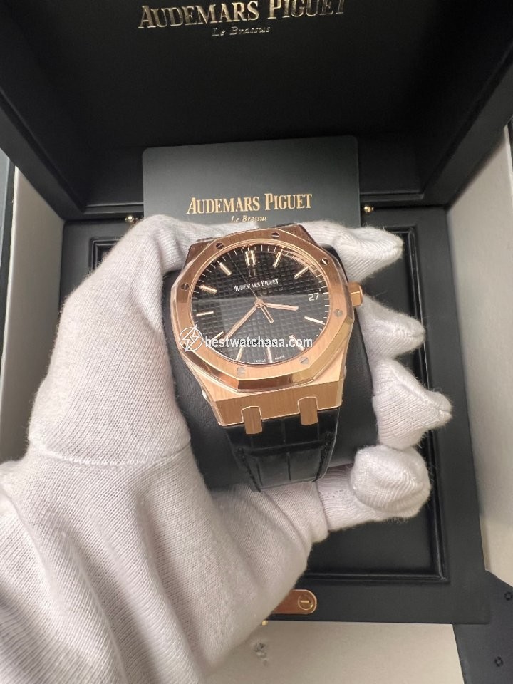 IMG_9086 Audemars Piguet Royal Oak Mens watch Unisex Automatic Rose gold 15500OR.OO.D002CR.01 3