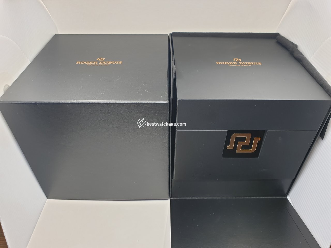IMG_9086 Roger Dubuis Excalibur Mens watch Unisex Automatic Rose gold DBEX0538 3