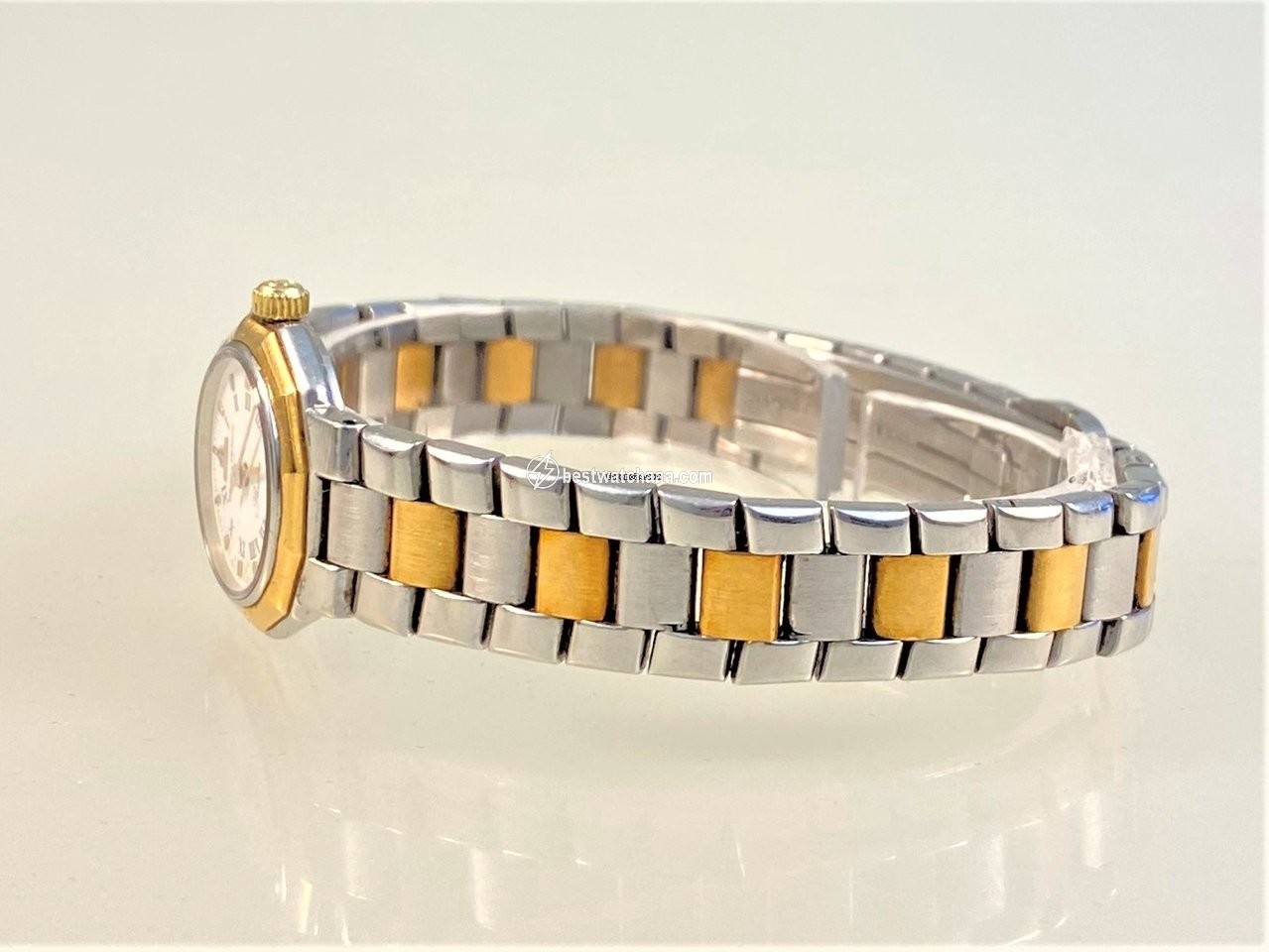 IMG_9086 Baume & Mercier Riviera Womens watch Quartz Gold Steel 5232.038 3