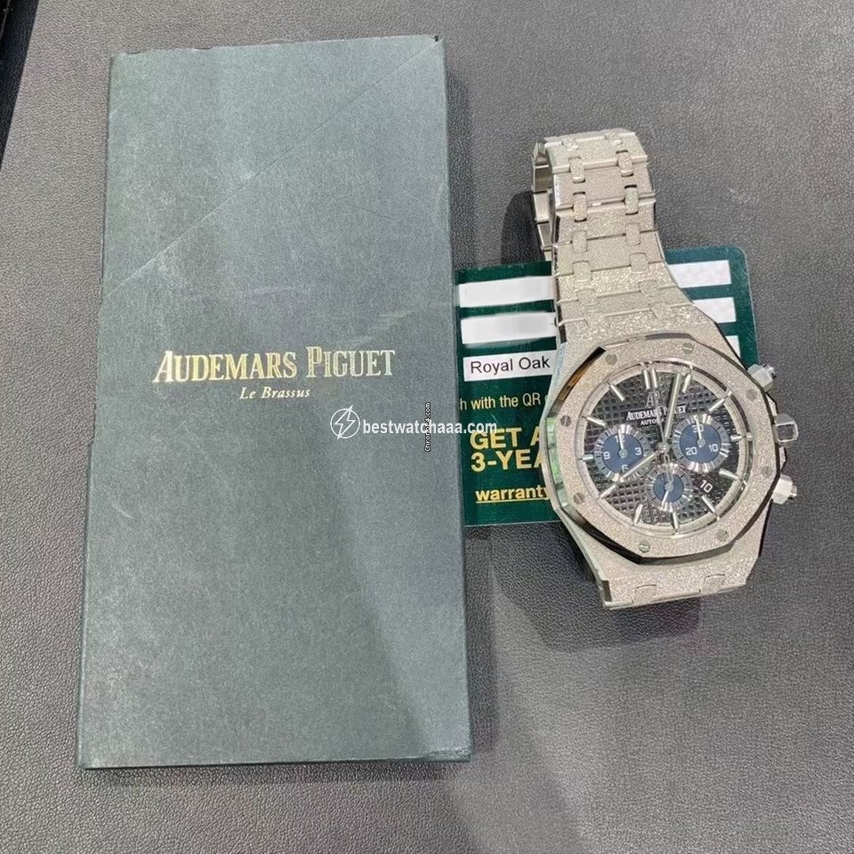 IMG_9086 Audemars Piguet Royal Oak Chronograph Mens watch Unisex Automatic White gold 26331BC.GG.1224BC.03 3