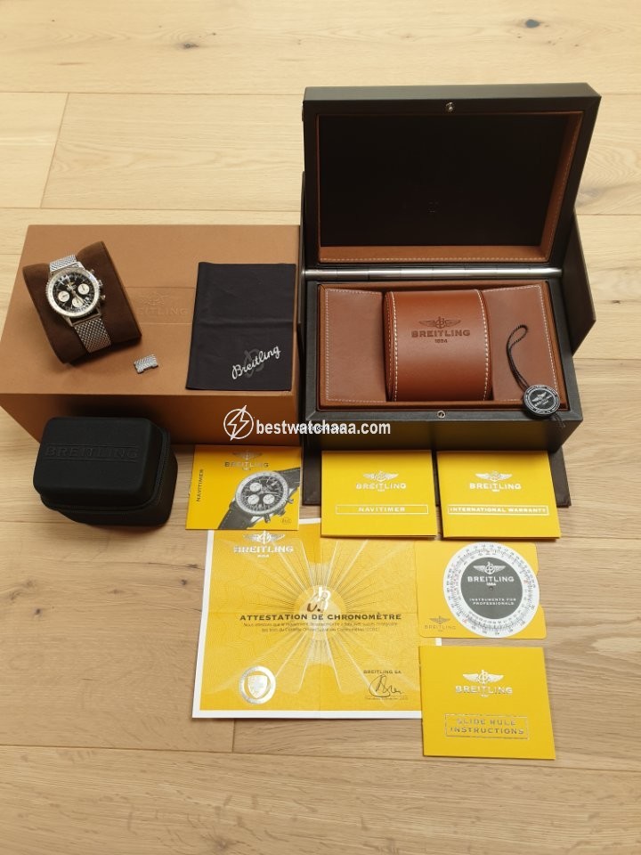 IMG_9086 Breitling Navitimer Mens watch Unisex Automatic Steel A23322-011 3