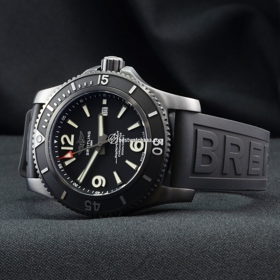 IMG_9086 Breitling Superocean Mens watch Unisex Automatic Steel M17368B71B1S1 3