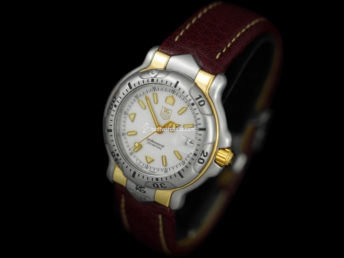 IMG_9086 TAG Heuer 6000 Mens watch Unisex Quartz Gold Steel 8181 3