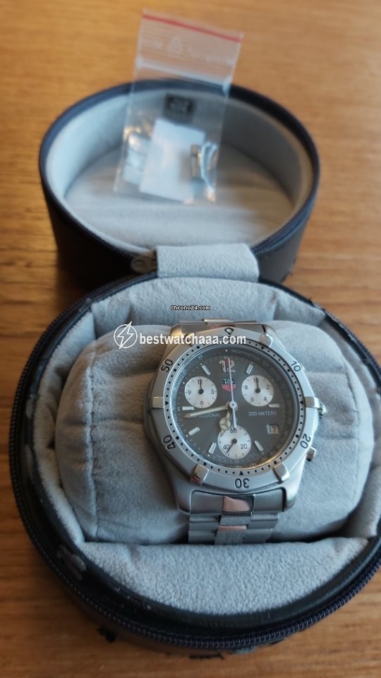 IMG_9086 TAG Heuer 2000 Mens watch Unisex Quartz Steel CK1112 3