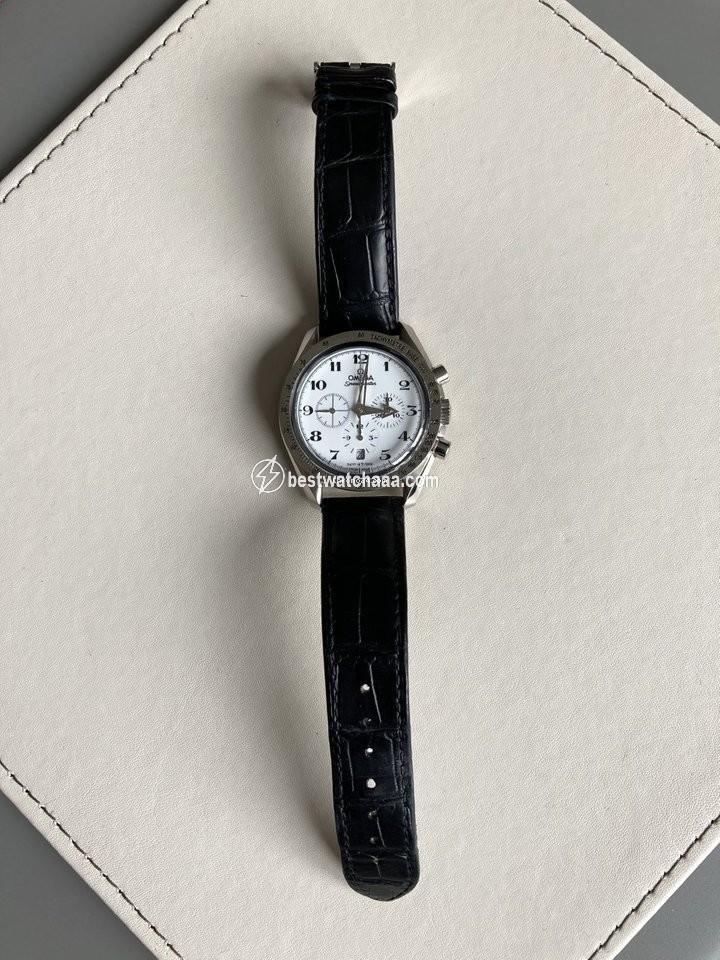 IMG_9086 Omega Speedmaster Broad Arrow Mens watch Unisex Automatic White gold 78020450 3