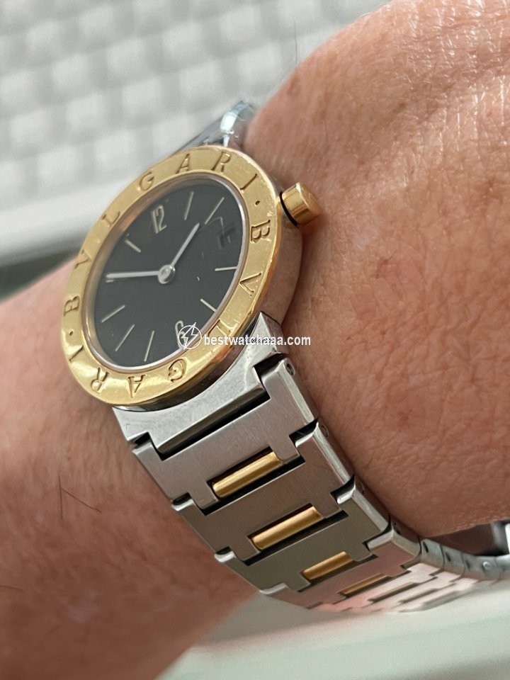 IMG_9086 Bulgari Bulgari Womens watch Quartz Gold Steel BB26SGD 3