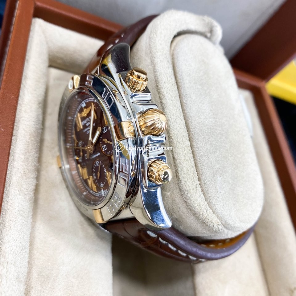IMG_9086 Breitling Chronomat 44 Mens watch Unisex Automatic Gold Steel IB011012 Q567 3