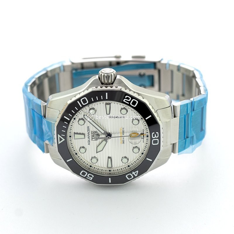 IMG_9086 TAG Heuer Aquaracer Mens watch Unisex Automatic Steel WBP201C.BA0632 3