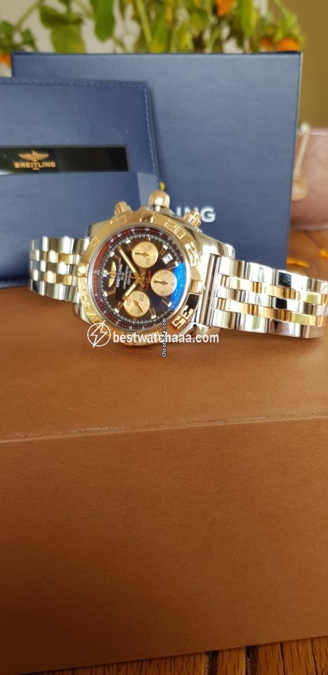 IMG_9086 Breitling Chronomat 44 Automatic Gold Steel CB011012 Q576 3