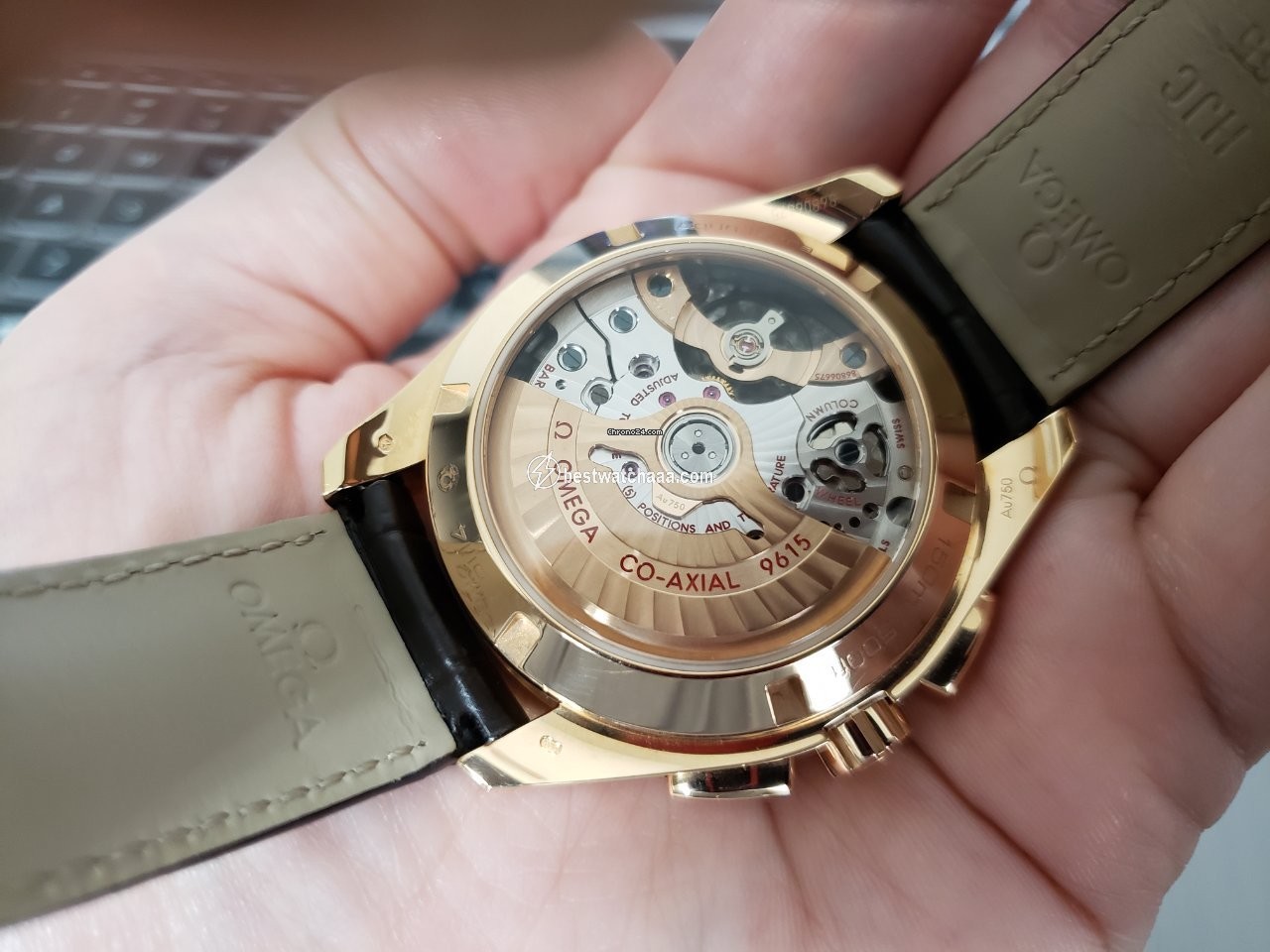 IMG_9086 Omega Seamaster Aqua Terra Mens watch Unisex Automatic Rose gold 231.53.43.52.02.001 3
