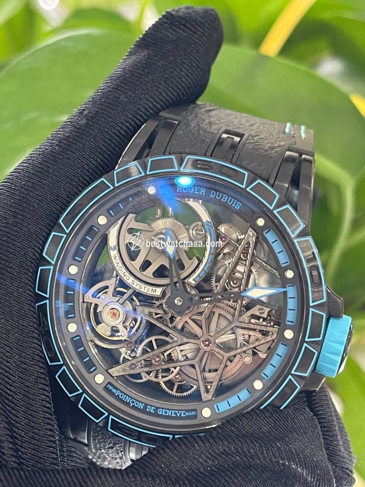 IMG_9086 Roger Dubuis Excalibur Mens watch Unisex Automatic Titanium RDDBEX0746 3