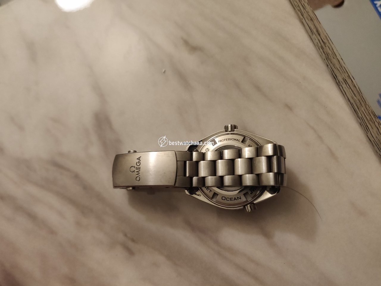 IMG_9086 Omega Seamaster Planet Ocean Mens watch Unisex Automatic Titanium 232.90.38.20.03.001 3