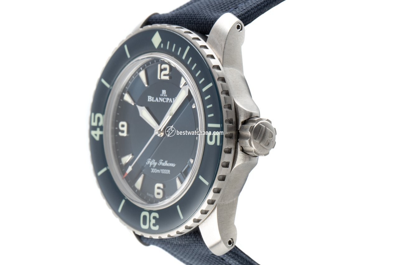 IMG_9086 Blancpain Fifty Fathoms Mens watch Unisex Automatic Titanium 5015 12B40 052A 3