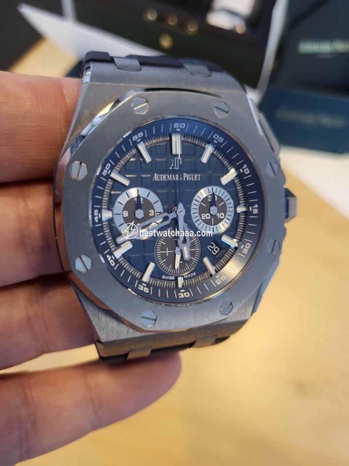 IMG_9086 Audemars Piguet Royal Oak Offshore Chronograph Mens watch Unisex Automatic Titanium Ref. 26480TI.OO.A027CA.01 3