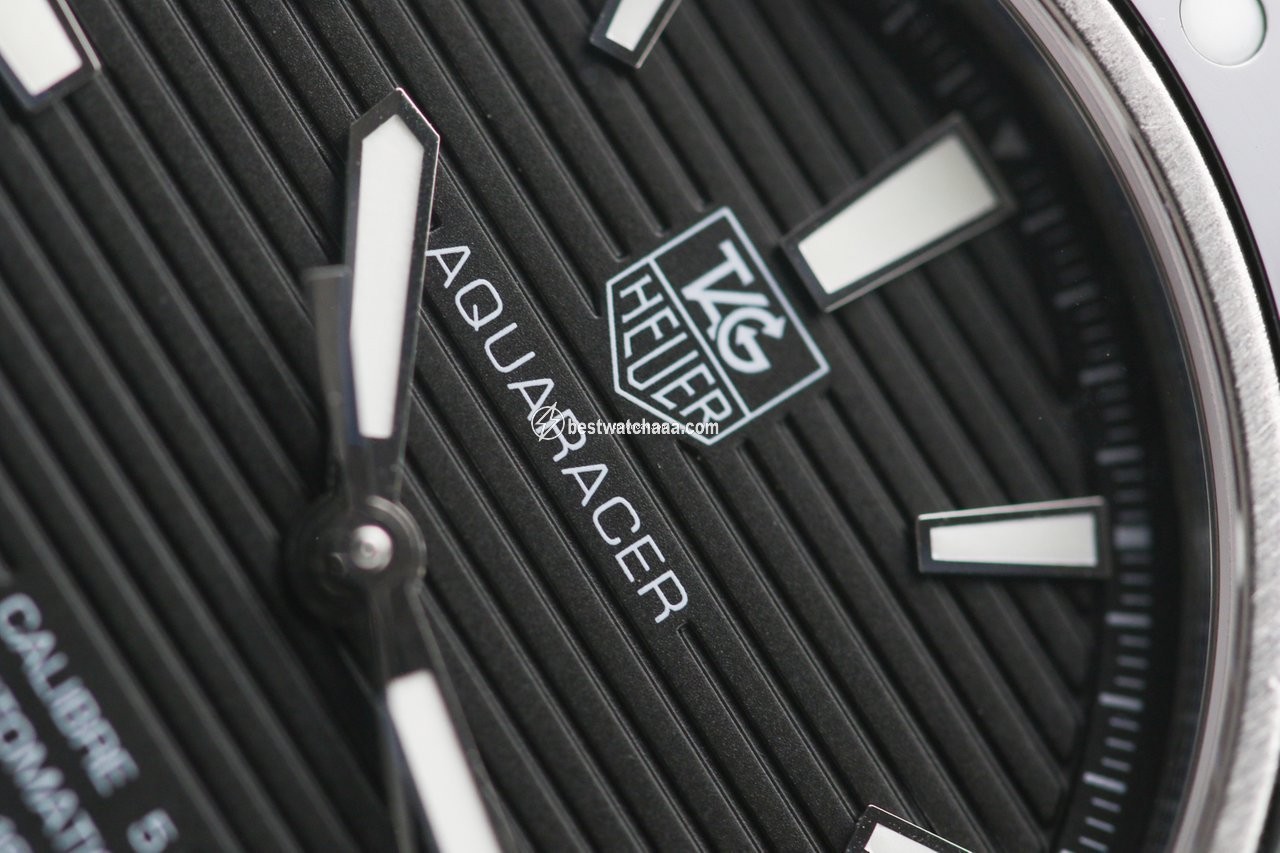 IMG_9086 TAG Heuer Aquaracer 500M Mens watch Unisex Automatic Steel WAK2110.BA0830 3