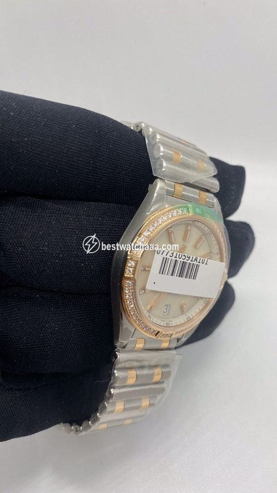 IMG_9086 Breitling Chronomat Womens watch Quartz Gold Steel U77310591A1U1 3