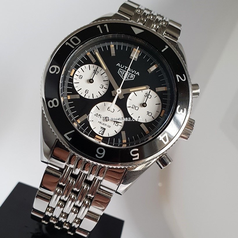IMG_9086 TAG Heuer Autavia Mens watch Unisex Automatic Steel CBE2110.BA0687 3
