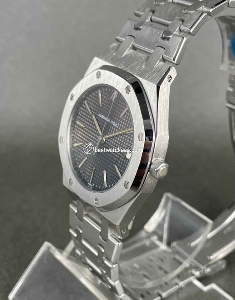 IMG_9086 Audemars Piguet Royal Oak Mens watch Unisex Quartz Steel 6023ST 3