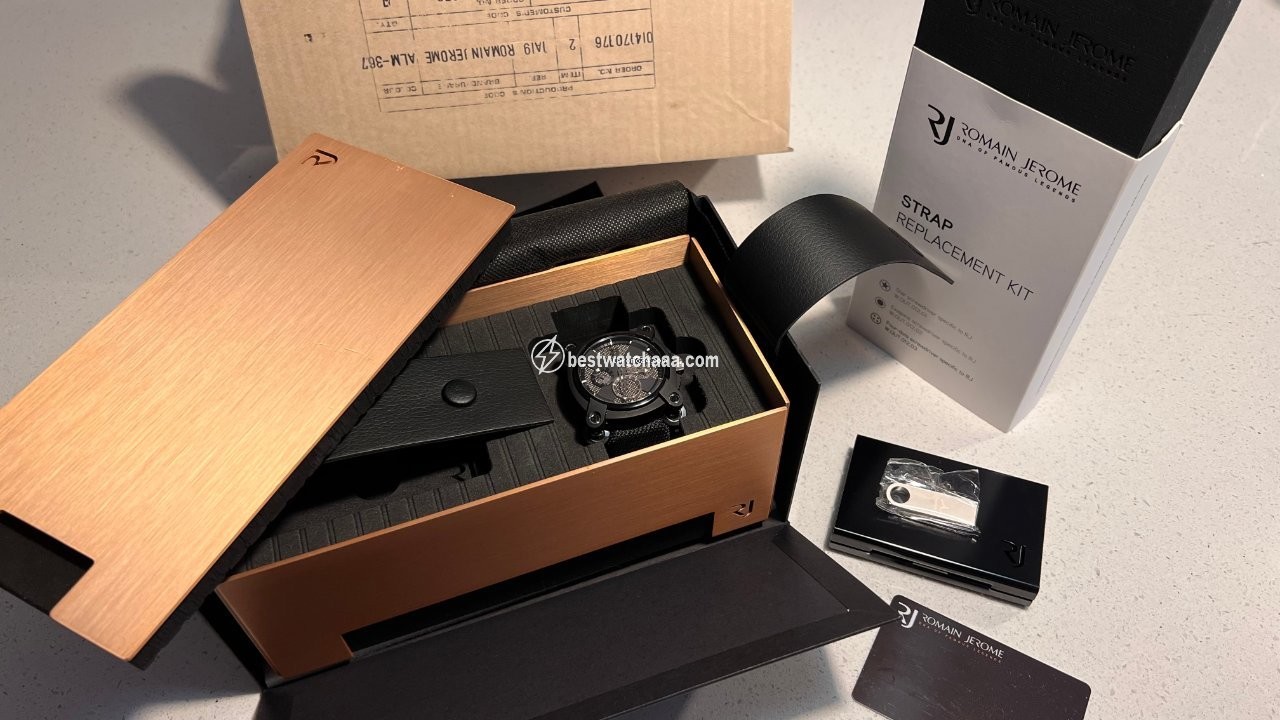 IMG_9086 Romain Jerome Moon-DNA Mens watch Unisex Automatic Steel RJ.M.AU.IN.005.01 3