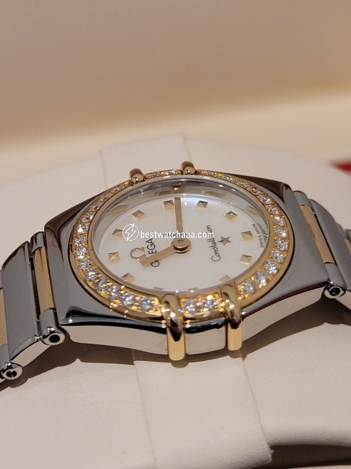 IMG_9086 Omega Constellation Womens watch Quartz Gold Steel 1365.71.00 3