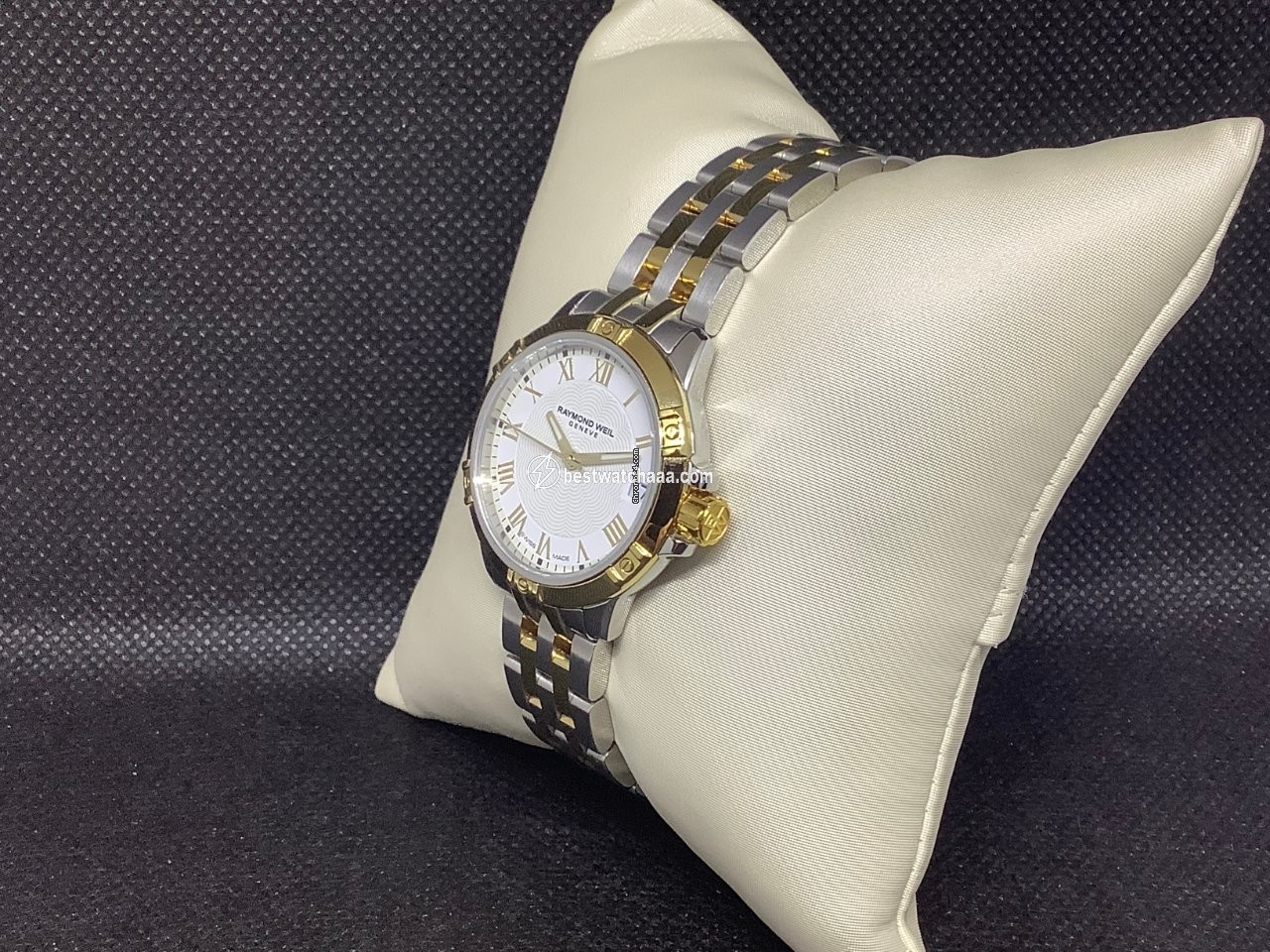 IMG_9086 Raymond Weil Tango Womens watch Quartz Steel 5960-STP-00308 3