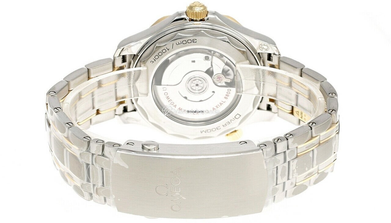 IMG_9086 Omega Seamaster Diver 300 M Automatic Steel 21020422001002 210.20.42.20.01.002 3