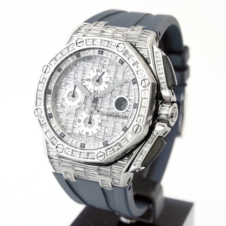 IMG_9086 Audemars Piguet Royal Oak Offshore Chronograph Mens watch Unisex Automatic White gold 26400SO.OO.A002CA.01-CASE-PAVE 3