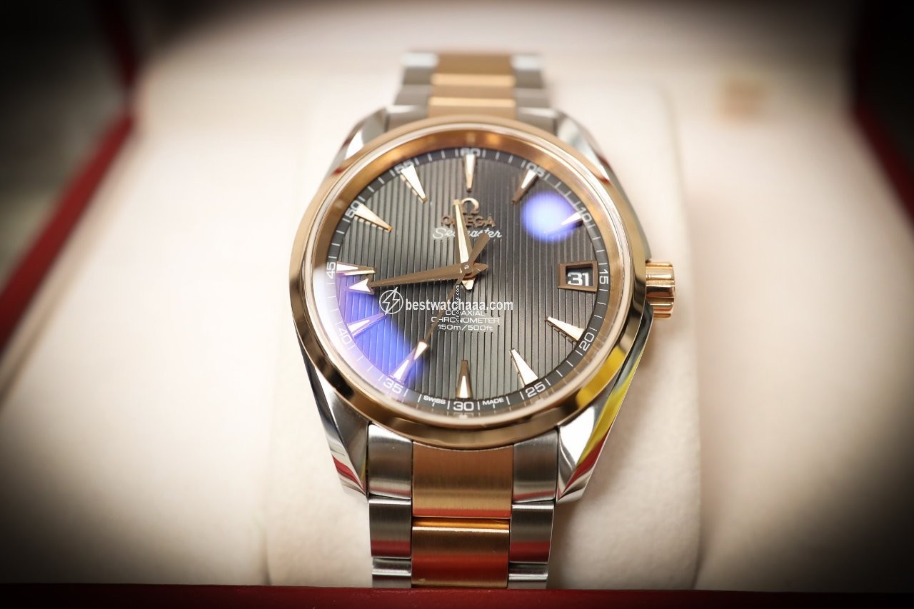 IMG_9086 Omega Seamaster Aqua Terra Mens watch Unisex Automatic Gold Steel 231.20.39.21.06.001 3