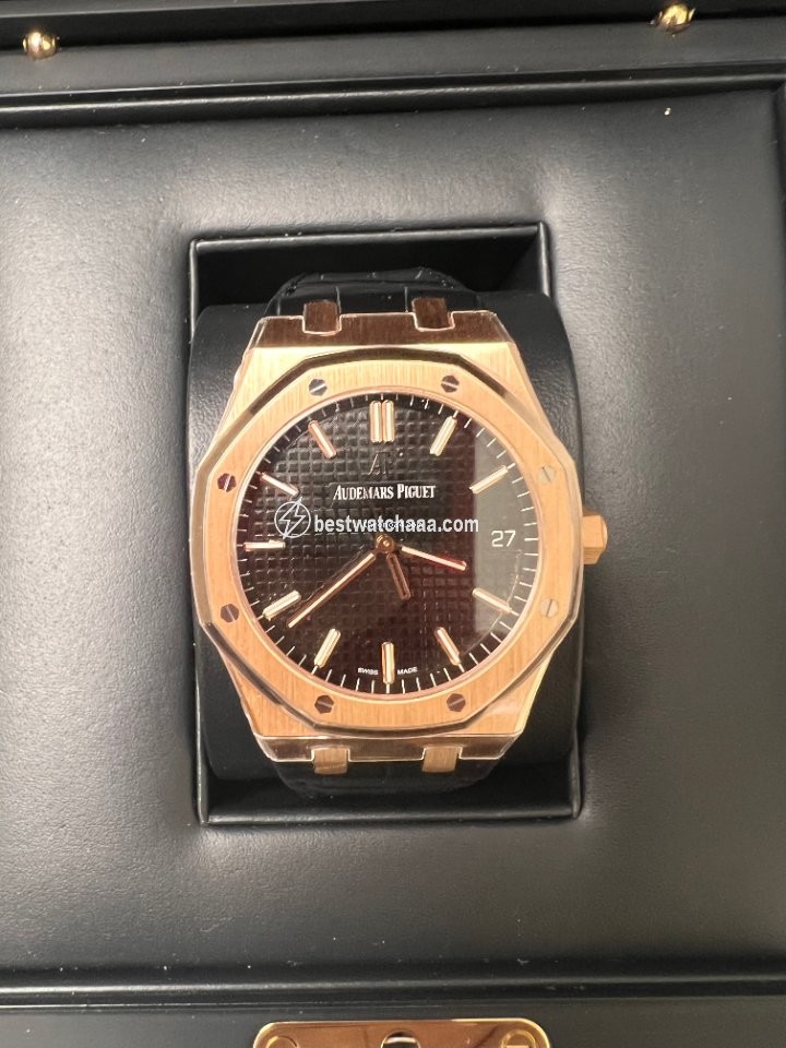 IMG_9081 Audemars Piguet Royal Oak Mens watch Unisex Automatic Rose gold 15500OR.OO.D002CR.01 Replica 4