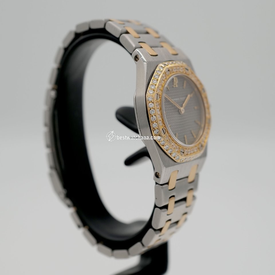 IMG_9081 Audemars Piguet Royal Oak Lady Womens watch Quartz Gold Steel 6007SA Replica 4